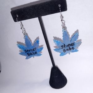 Stoner babe leaf earrings